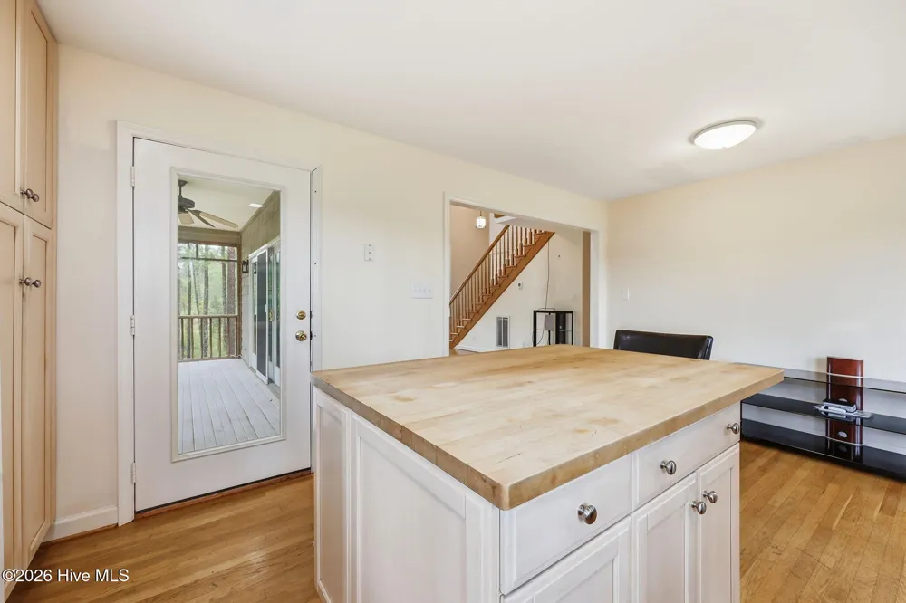 134 W Dowry Creek Belhaven, NC 27810