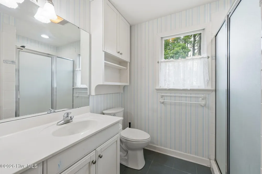 134 W Dowry Creek Belhaven, NC 27810