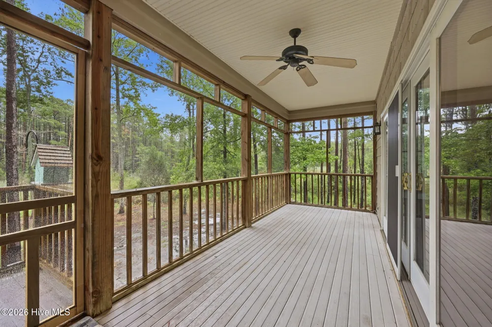 134 W Dowry Creek Belhaven, NC 27810
