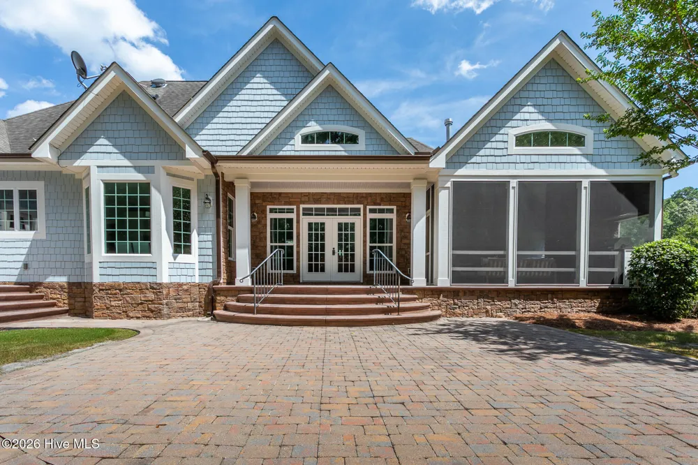 128 Meherrin River Drive Hertford, NC 27944
