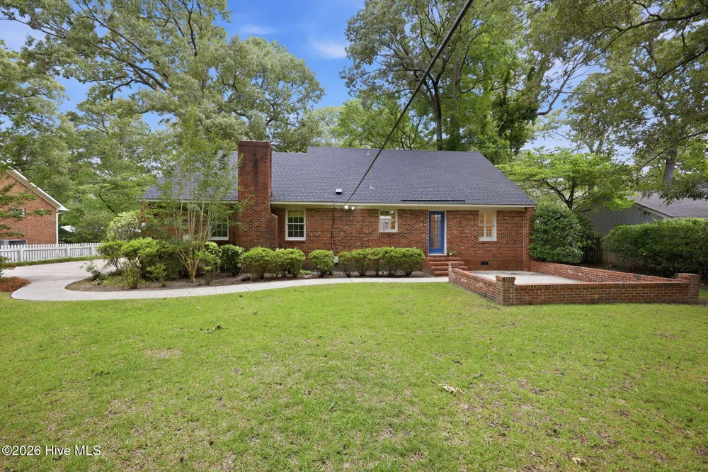 3615 Fox Chase Road Trent Woods, NC 28562