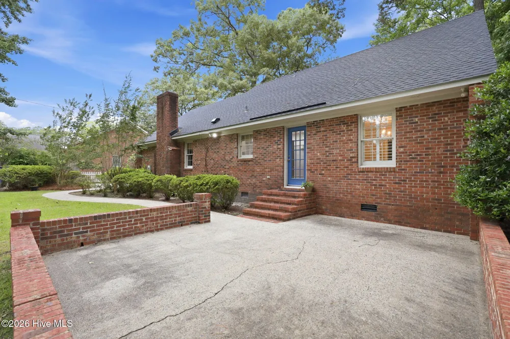 3615 Fox Chase Road Trent Woods, NC 28562