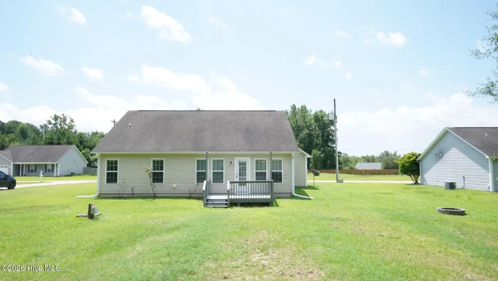 106 Farmgate Drive Richlands, NC 28574