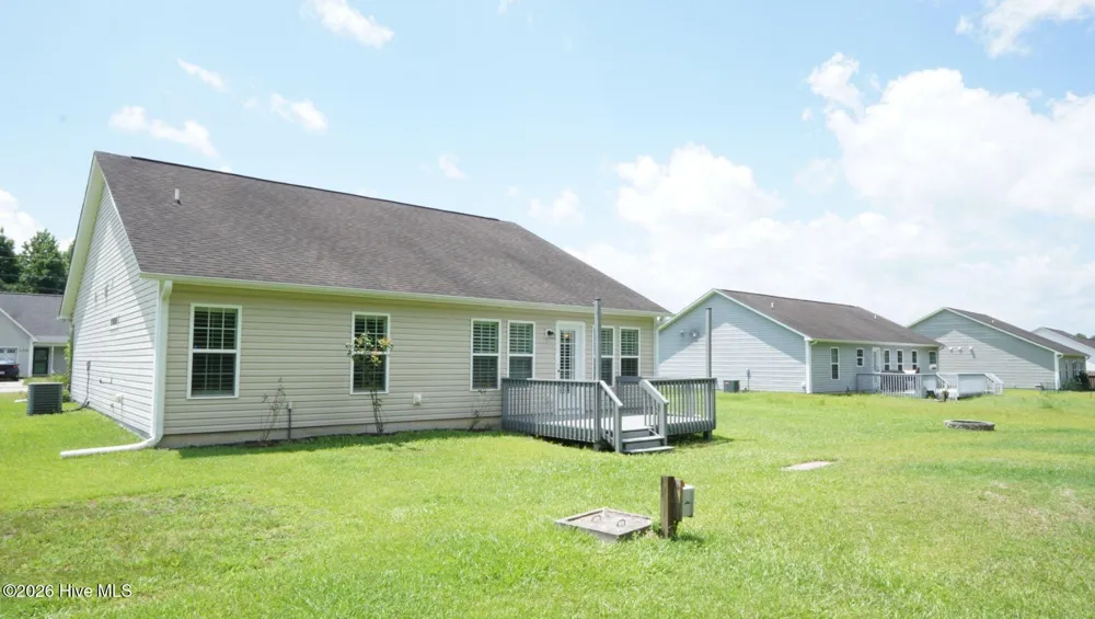 106 Farmgate Drive Richlands, NC 28574