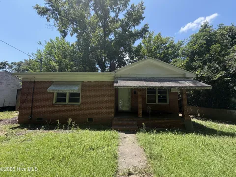 1205 Cedar Lane