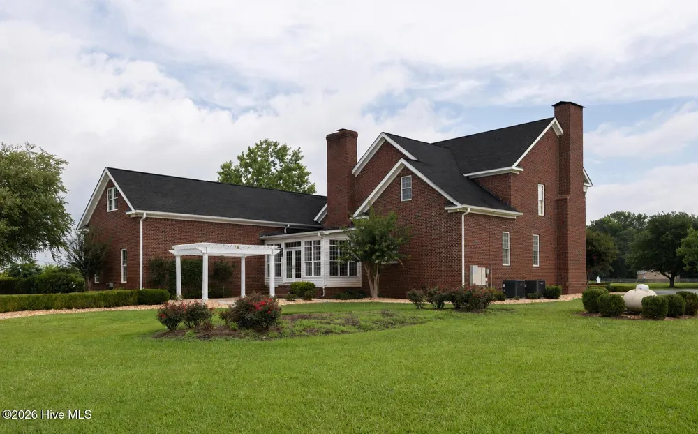 1760 Taylor Road Farmville, NC 27828