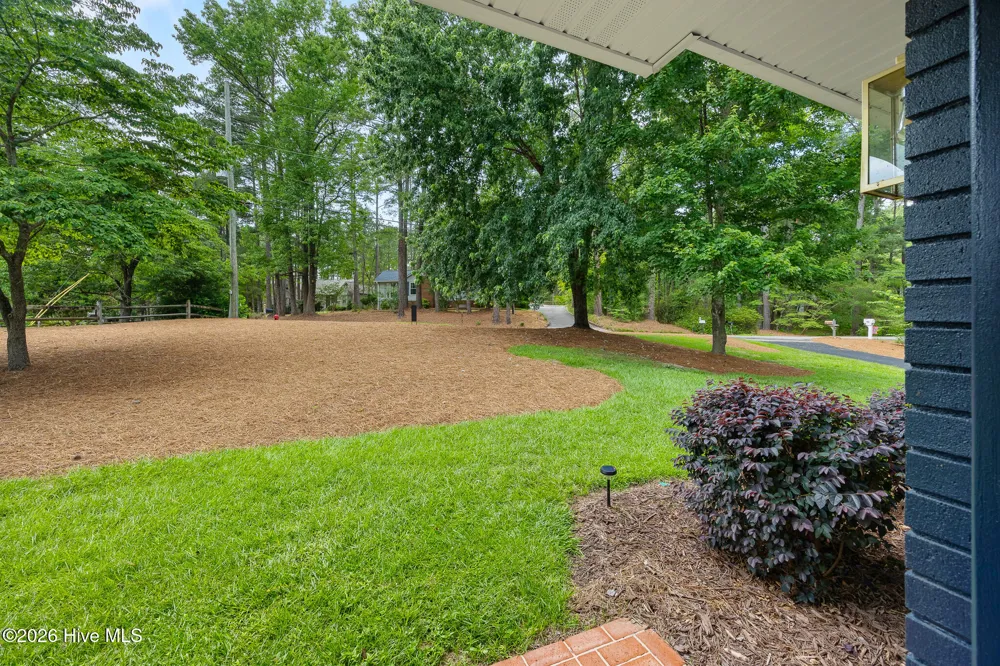 172 Pine Ridge Drive Whispering Pines, NC 28327