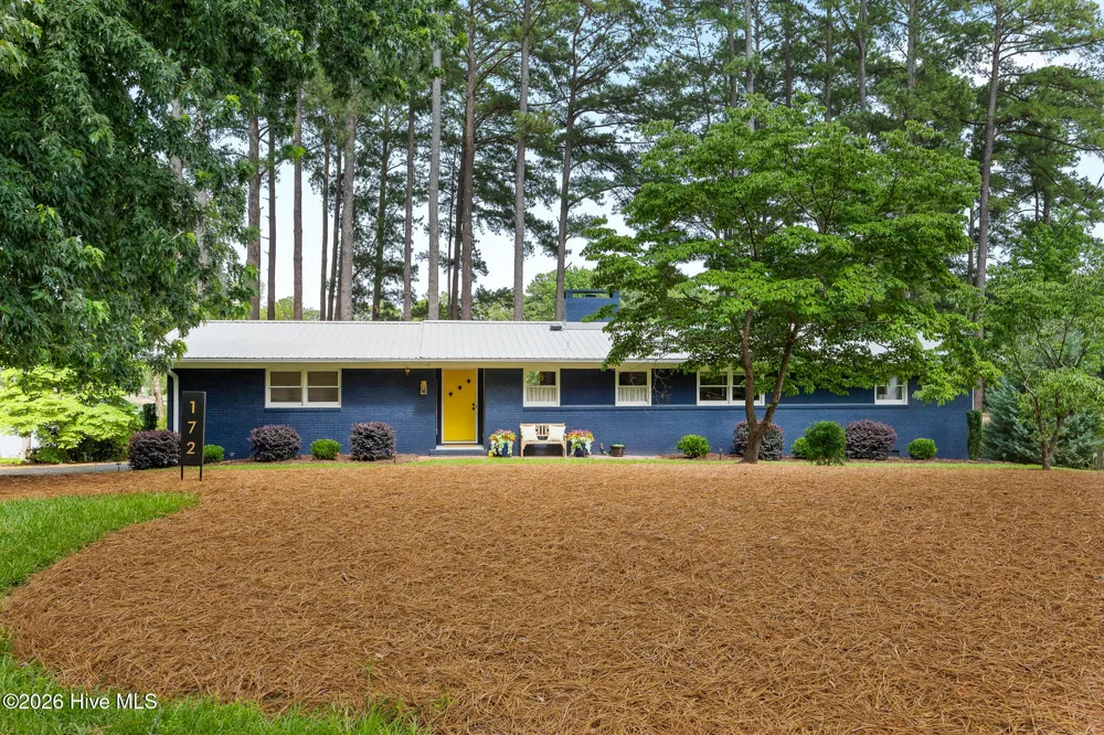 172 Pine Ridge Drive Whispering Pines, NC 28327