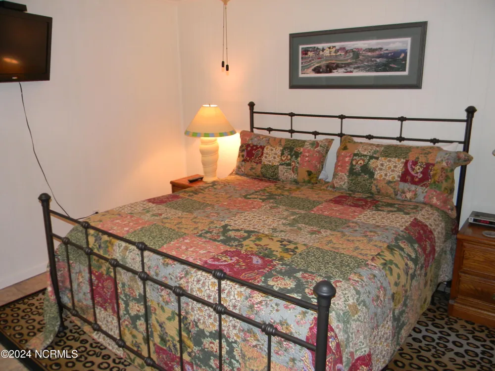 323 Front Street Beaufort, NC 28516
