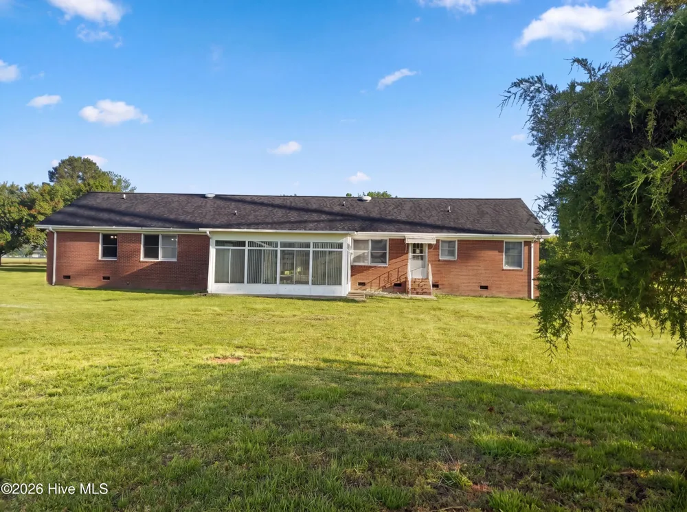 1960 Edwards Fork Road Scotland Neck, NC 27874