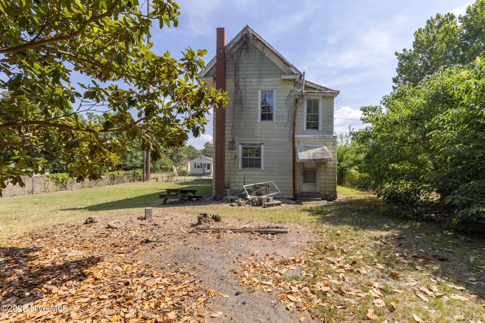 217 E Gale Street Edenton, NC 27932