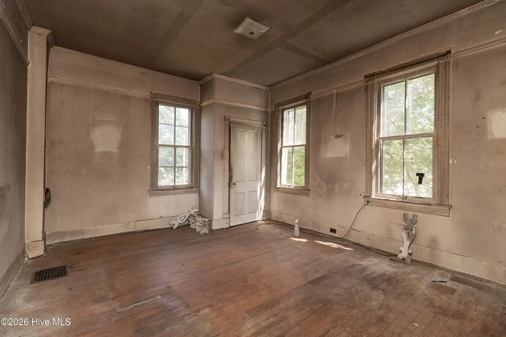 217 E Gale Street Edenton, NC 27932