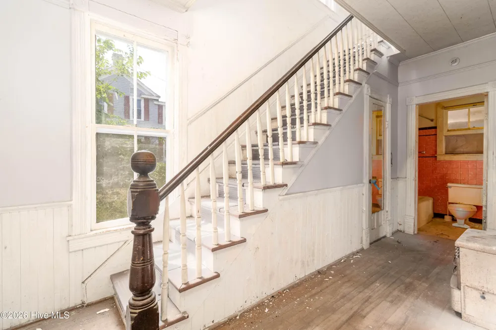 217 E Gale Street Edenton, NC 27932