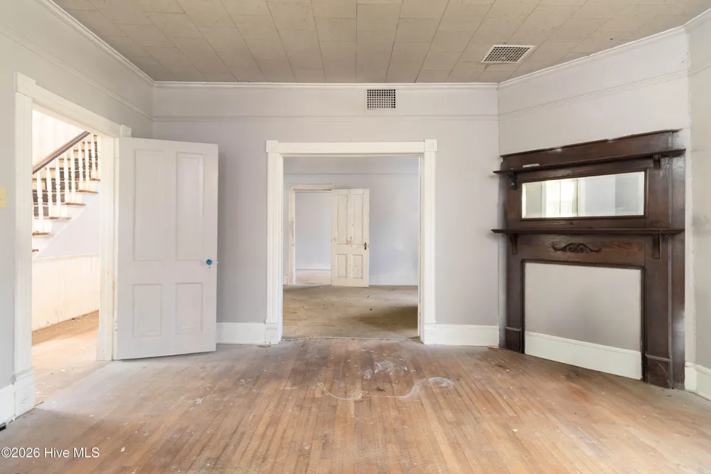 217 E Gale Street Edenton, NC 27932