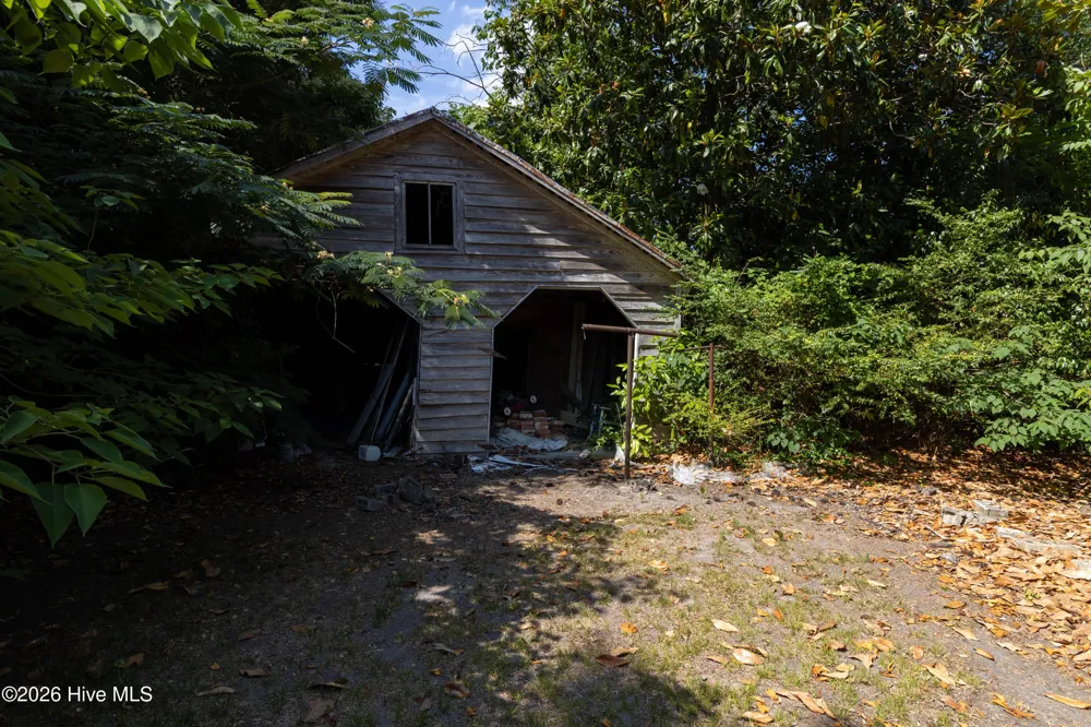 217 E Gale Street Edenton, NC 27932