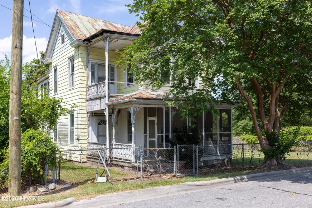 217 E Gale Street Edenton, NC 27932