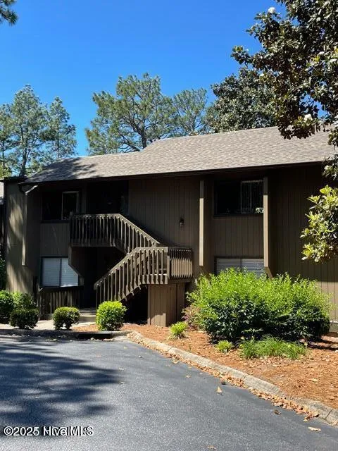 250 Sugar Gum Lane ## 252