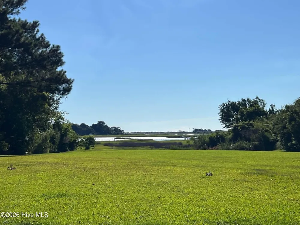 B2 Blue Heron Lane Hampstead, NC 28443
