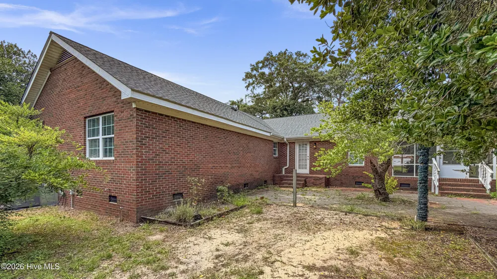 1726 U.S. 701 Highway Elizabethtown, NC 28337