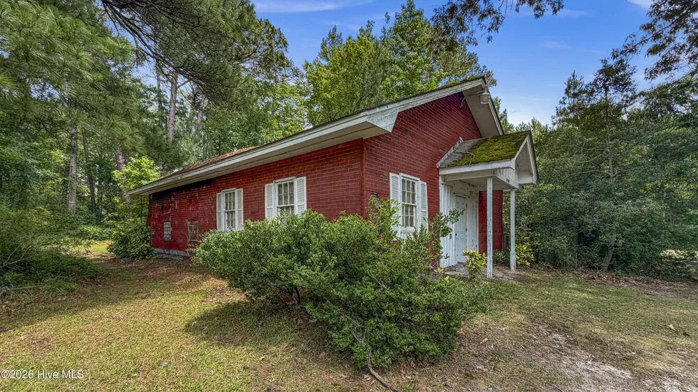 1726 U.S. 701 Highway Elizabethtown, NC 28337