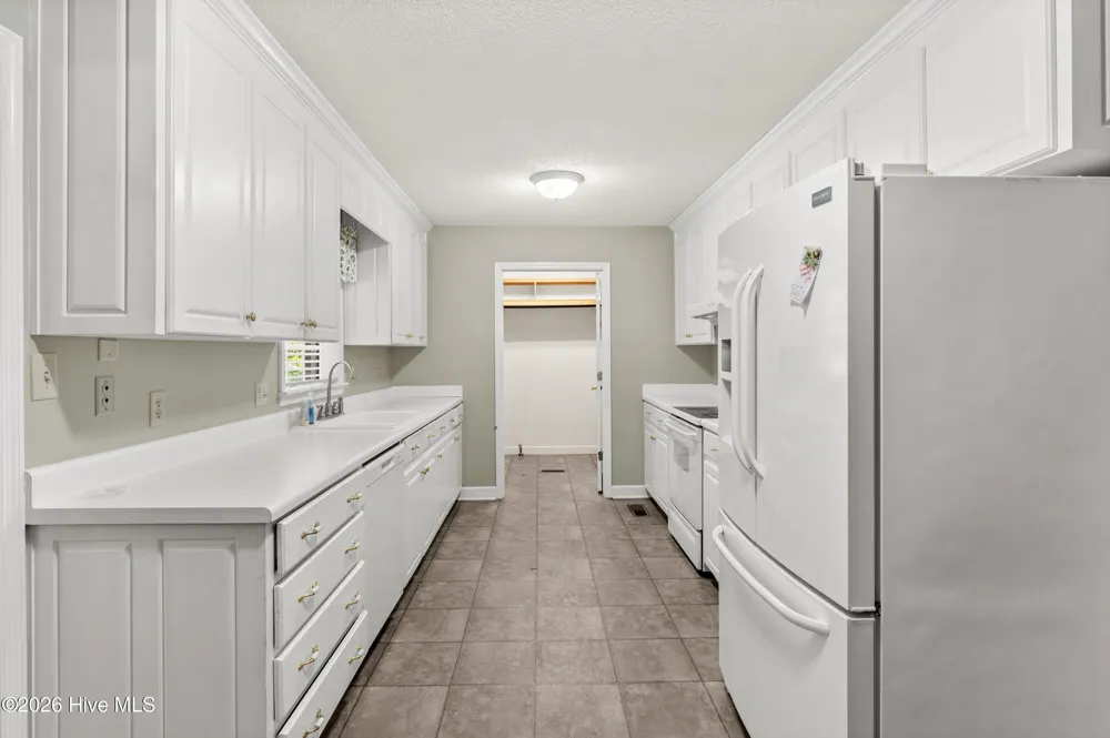 1726 U.S. 701 Highway Elizabethtown, NC 28337