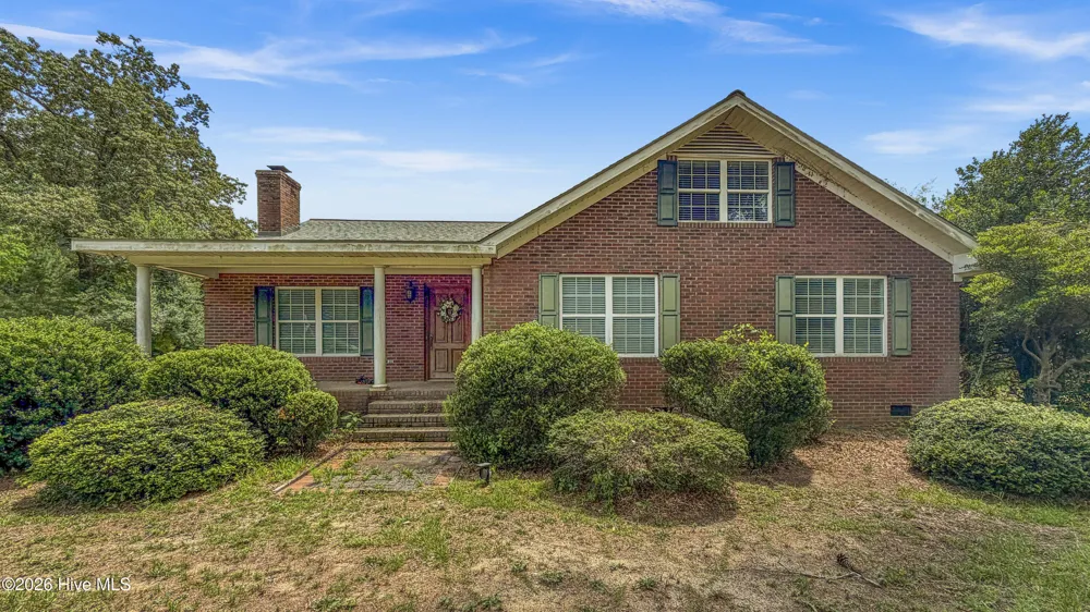 1726 U.S. 701 Highway Elizabethtown, NC 28337