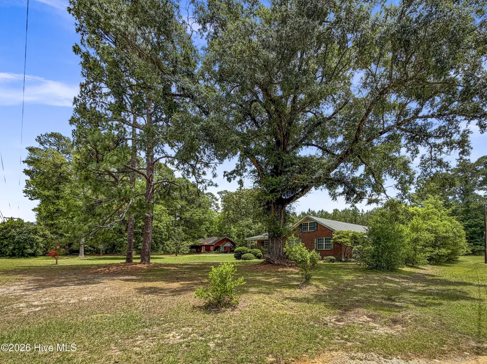 1726 U.S. 701 Highway Elizabethtown, NC 28337