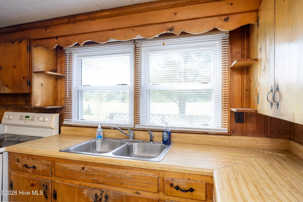 1181 Reedsford Road Clinton, NC 28328