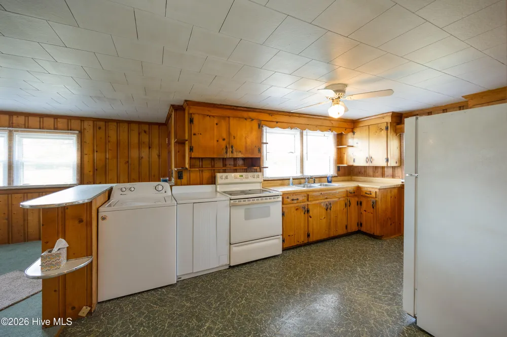 1181 Reedsford Road Clinton, NC 28328