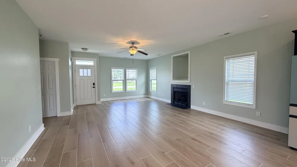 218 Long Neck Drive Richlands, NC 28574