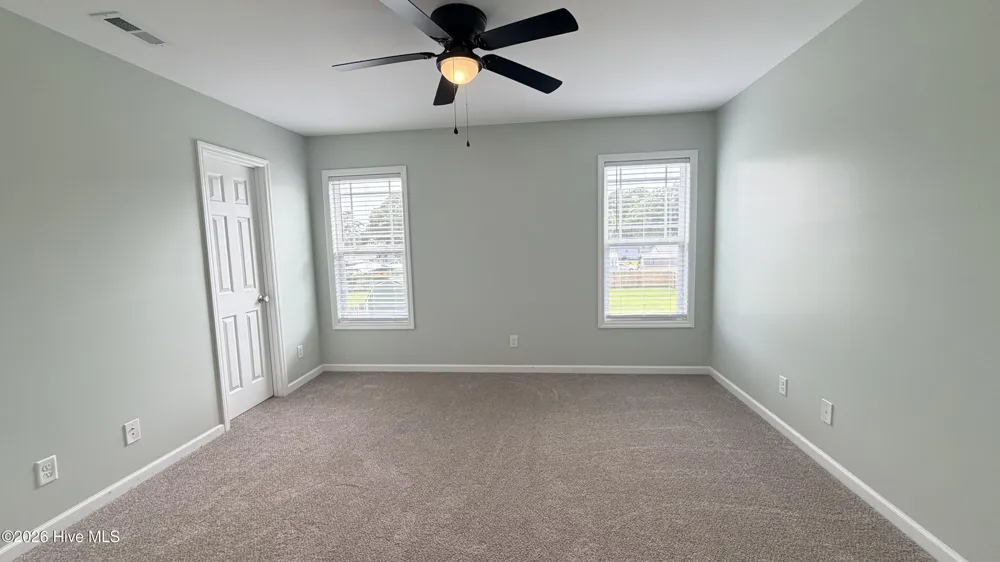 218 Long Neck Drive Richlands, NC 28574