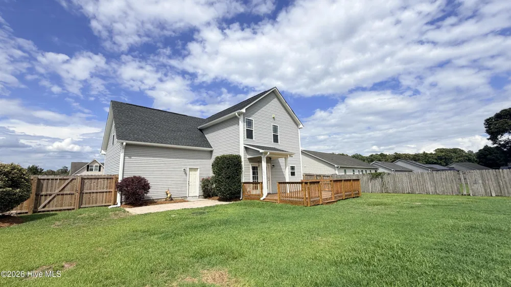 218 Long Neck Drive Richlands, NC 28574
