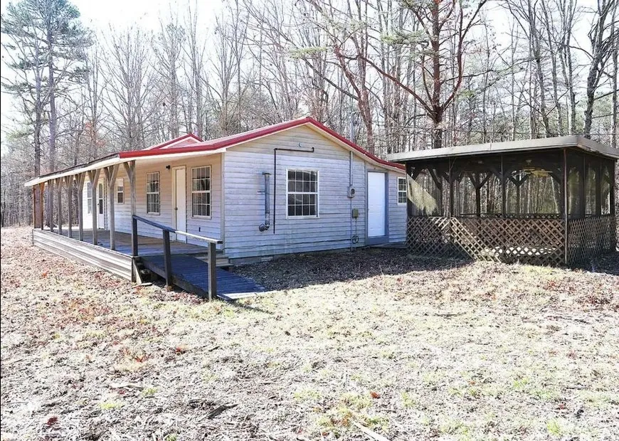 417 Lewis Rd McMinnville, TN 37110