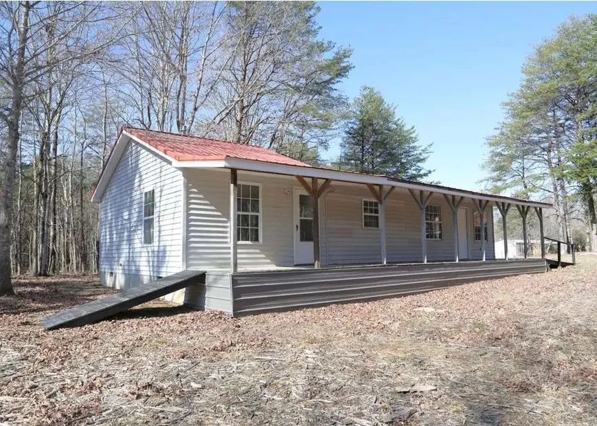 417 Lewis Rd McMinnville, TN 37110