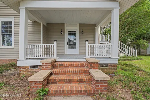 406 King Street