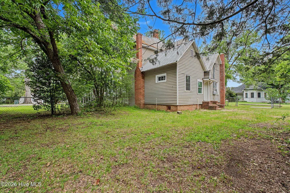 406 King Street Wrens, GA 30833