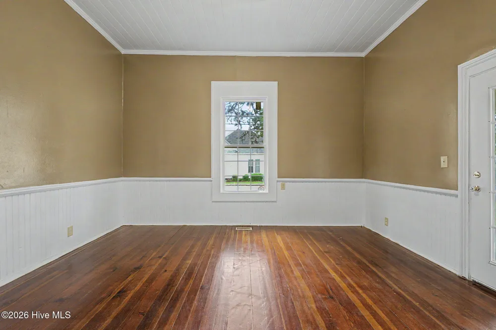 406 King Street Wrens, GA 30833