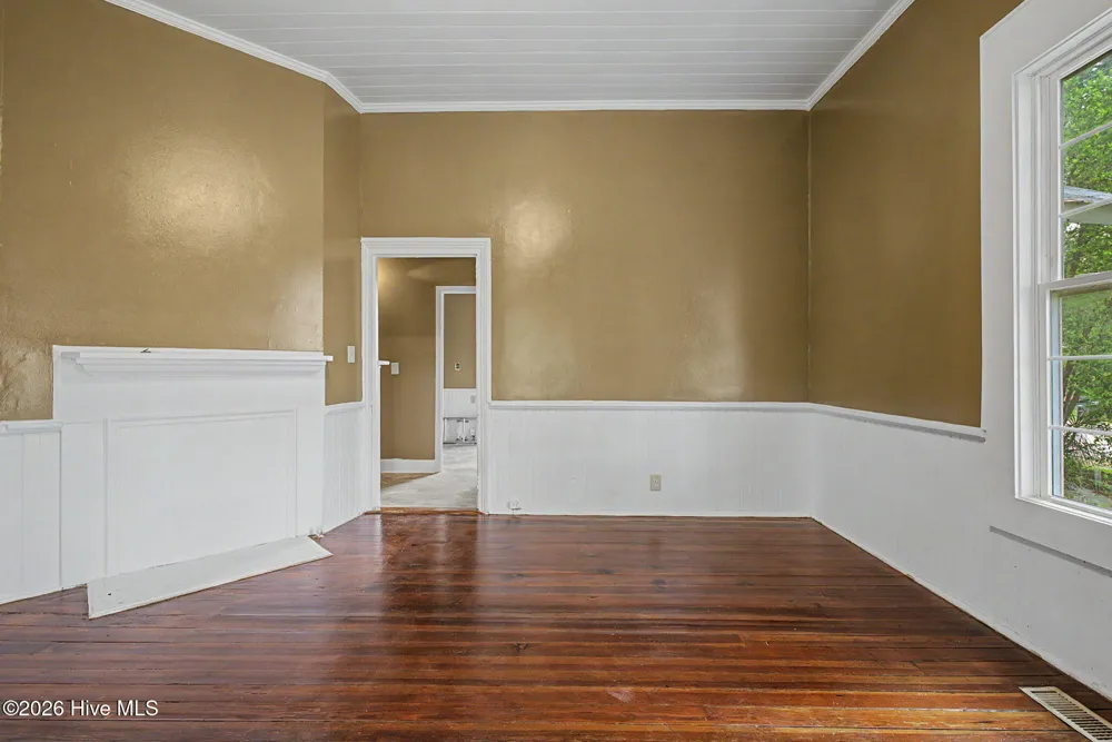 406 King Street Wrens, GA 30833