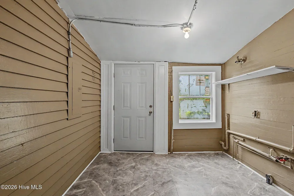406 King Street Wrens, GA 30833