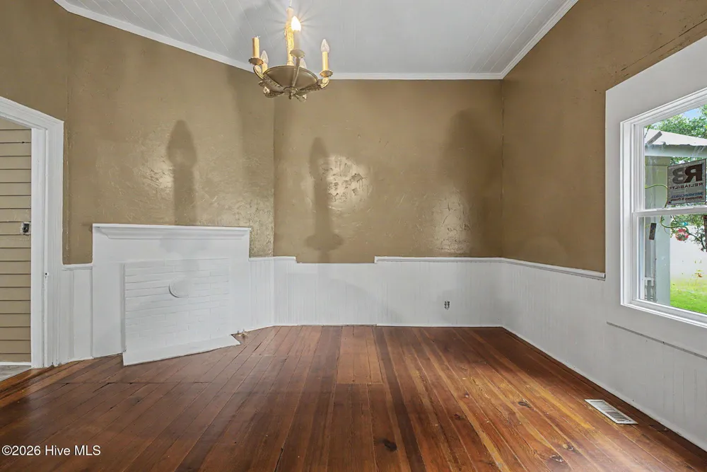 406 King Street Wrens, GA 30833