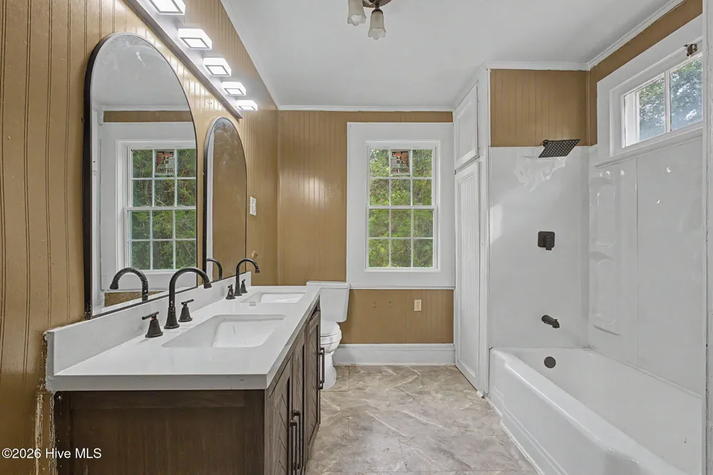406 King Street Wrens, GA 30833