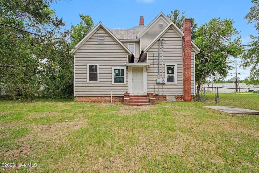 406 King Street Wrens, GA 30833