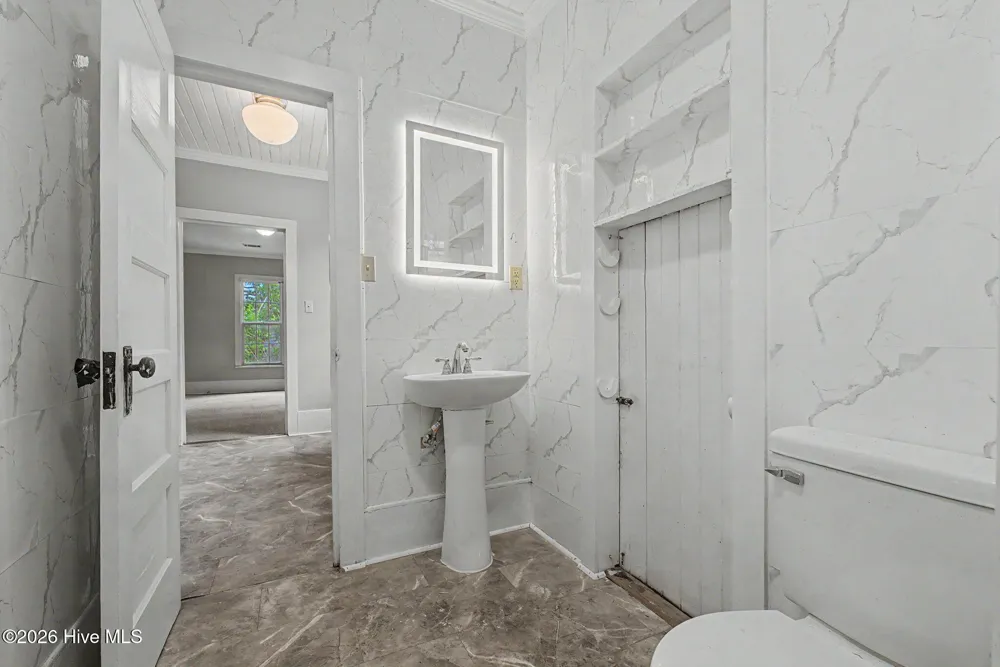 406 King Street Wrens, GA 30833