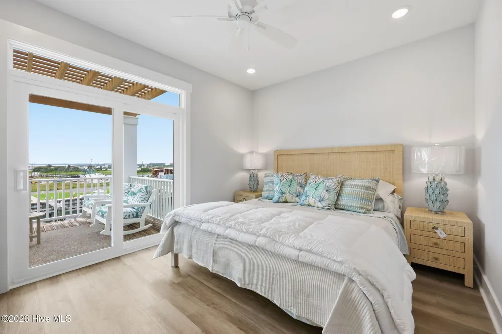 200 Olde Towne Yacht Club Drive #52 Beaufort, NC 28516