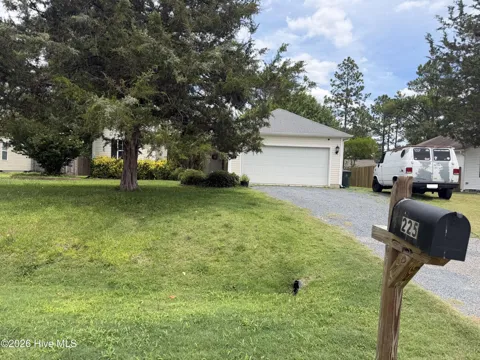 225 Woodgreen Lane