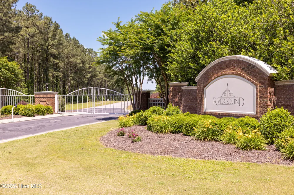 300 Plumtree Court Edenton, NC 27932