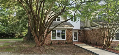 407 W College Street #A
