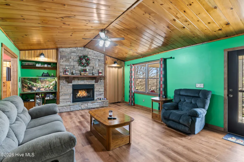 267 Farner Road Farner, TN 37333