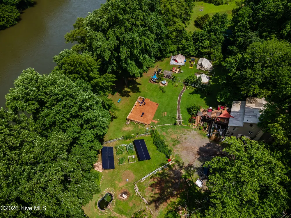 5518 Highway 30 Benton, TN 37307