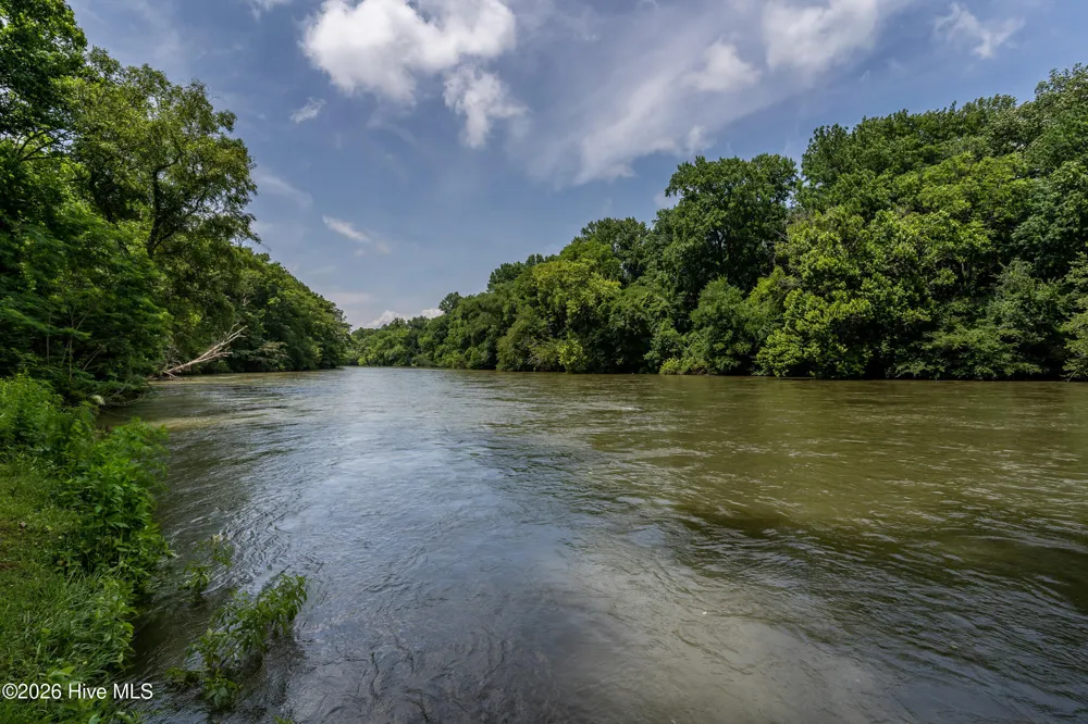 5518 Highway 30 Benton, TN 37307